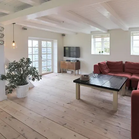 度假居 Harre - 300m From The Sea By Interhome
